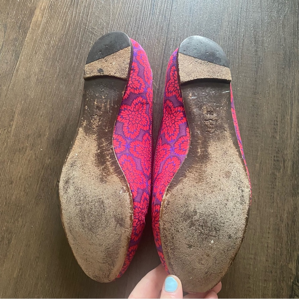 Tory Burch Chandra Smoking Loafer in Bright Fuchsia Floral Print Fabric - Picture 8 of 13